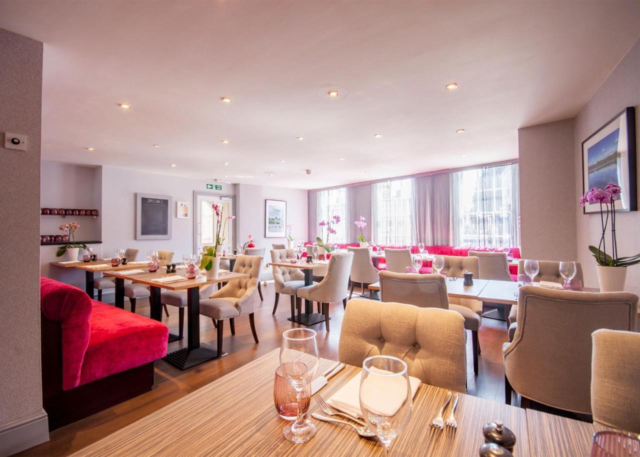 סווינדון The Highworth Hotel מראה חיצוני תמונה