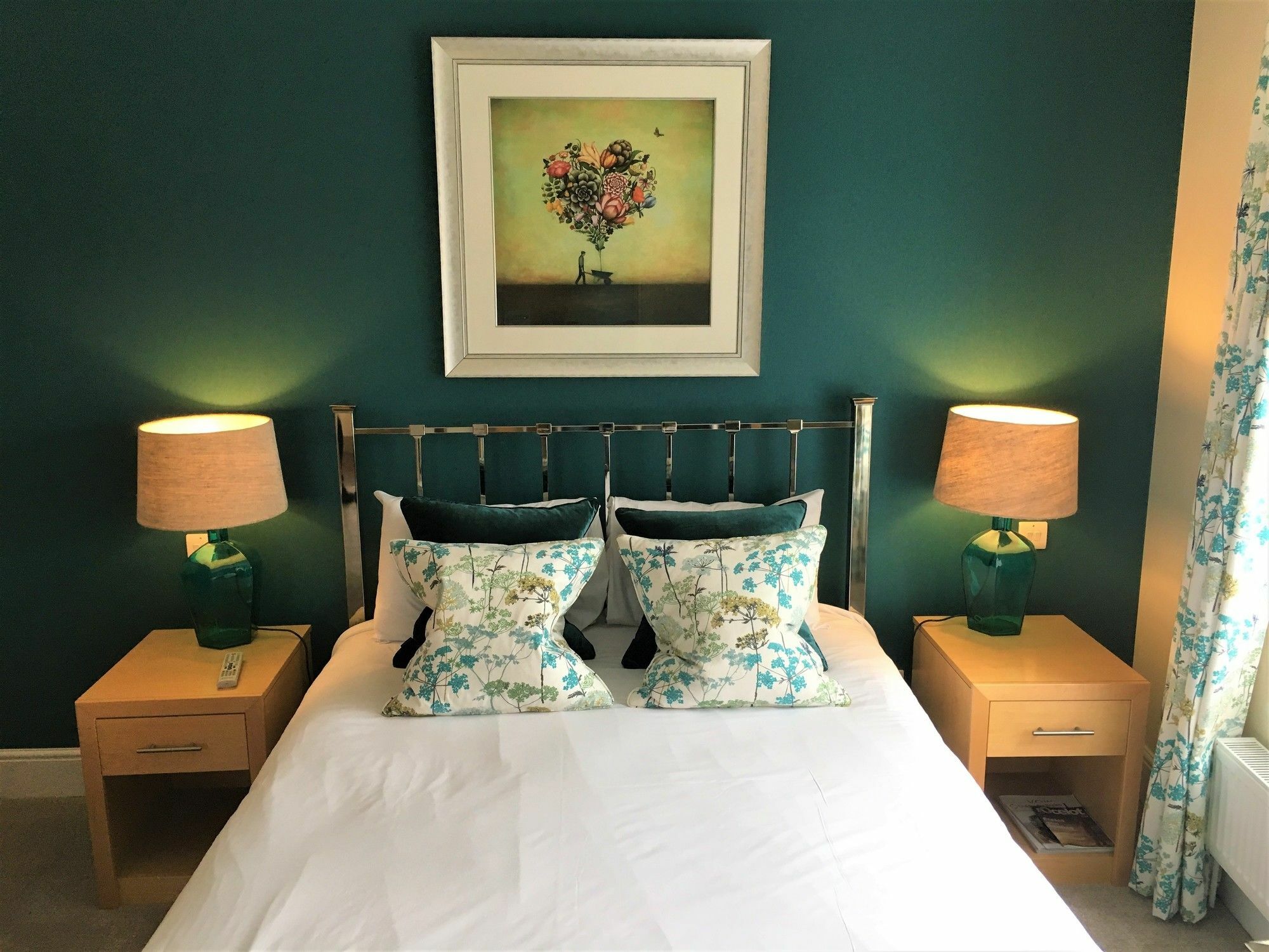 סווינדון The Highworth Hotel מראה חיצוני תמונה