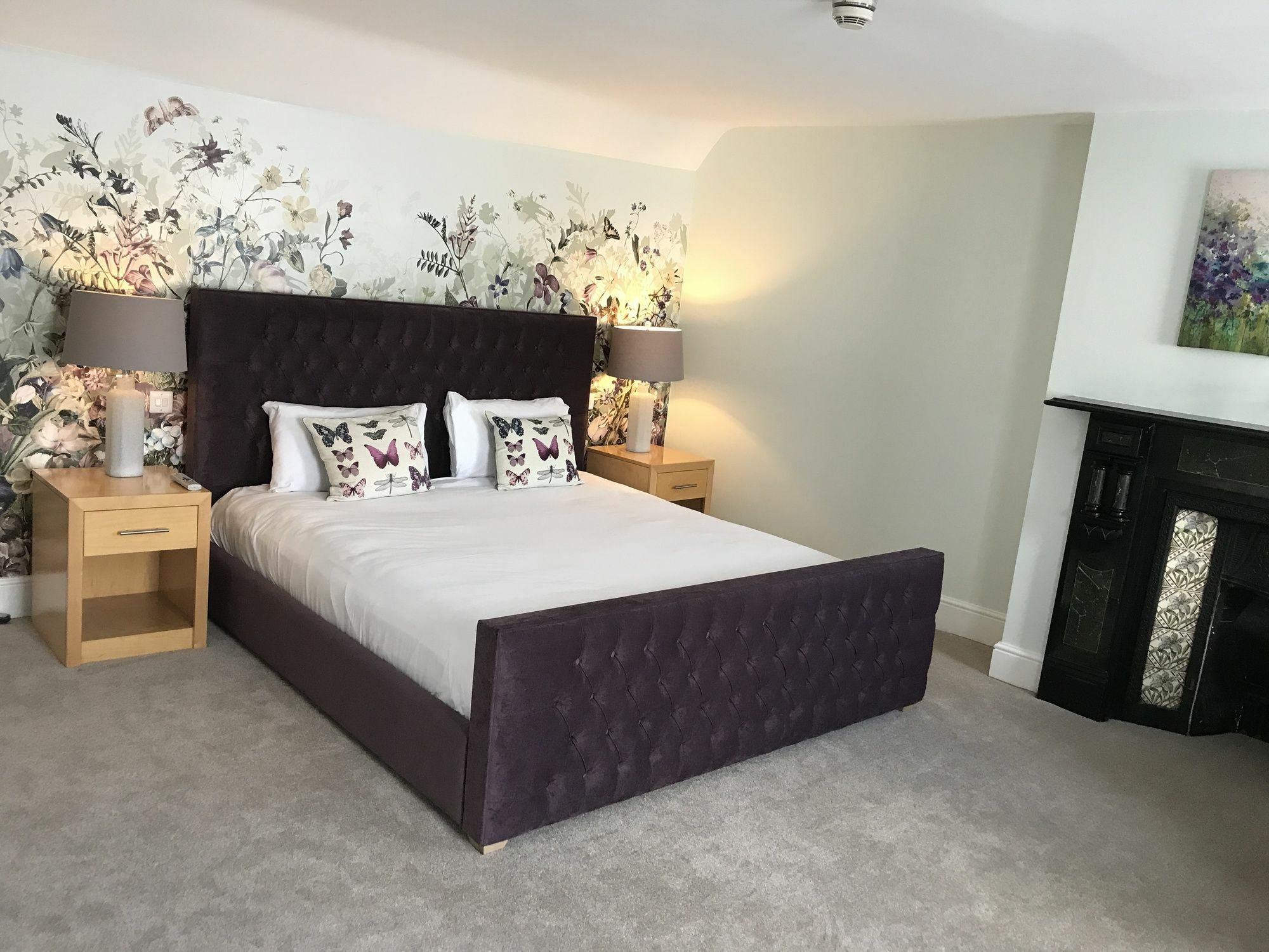 סווינדון The Highworth Hotel מראה חיצוני תמונה